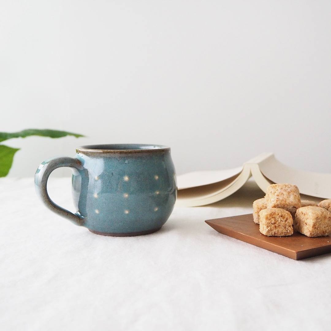 青磁水玉 マグカップ 丸型 研窯 糸島くらし ここのき 公式通販サイト