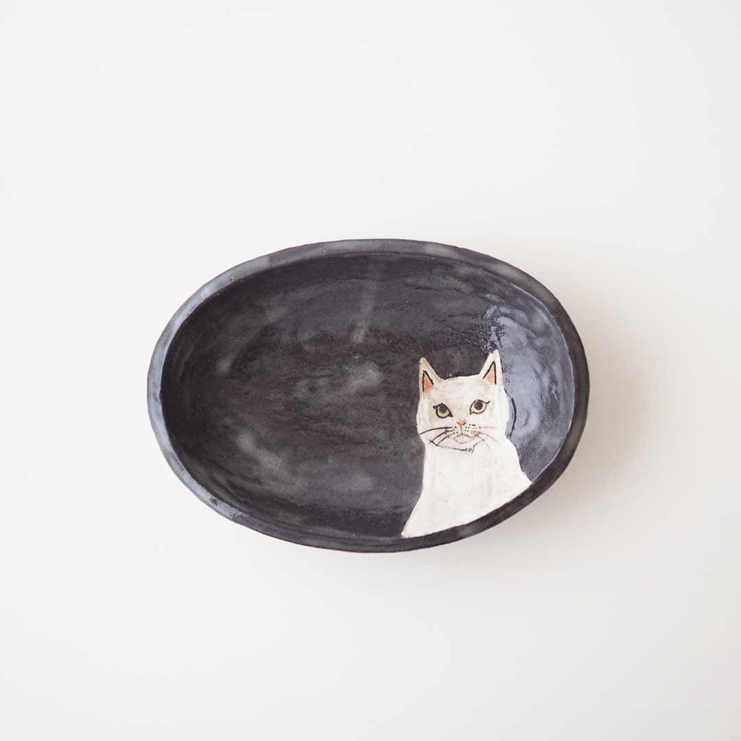 ねこ楕円皿14cm | 陶工房 Ron | 糸島くらし×ここのき 公式通販サイト