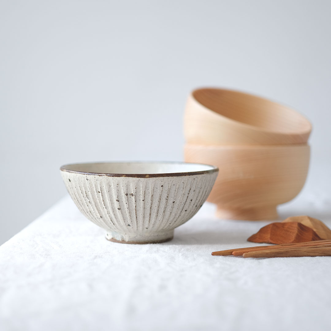 粉引しのぎ/マグカップ | 唐津焼 雅樂窯 ( うたがま ) | 糸島くらし