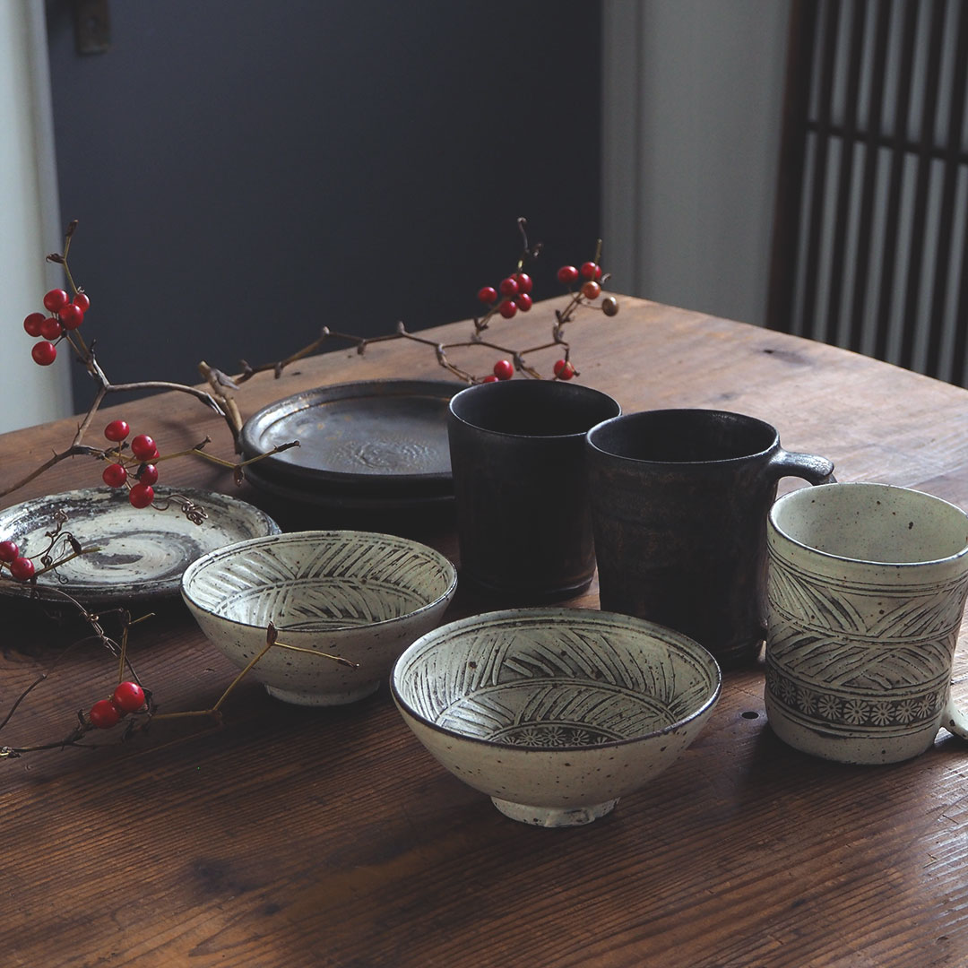 刷毛目/片口 | 唐津焼 雅樂窯 ( うたがま ) | 糸島くらし×ここのき