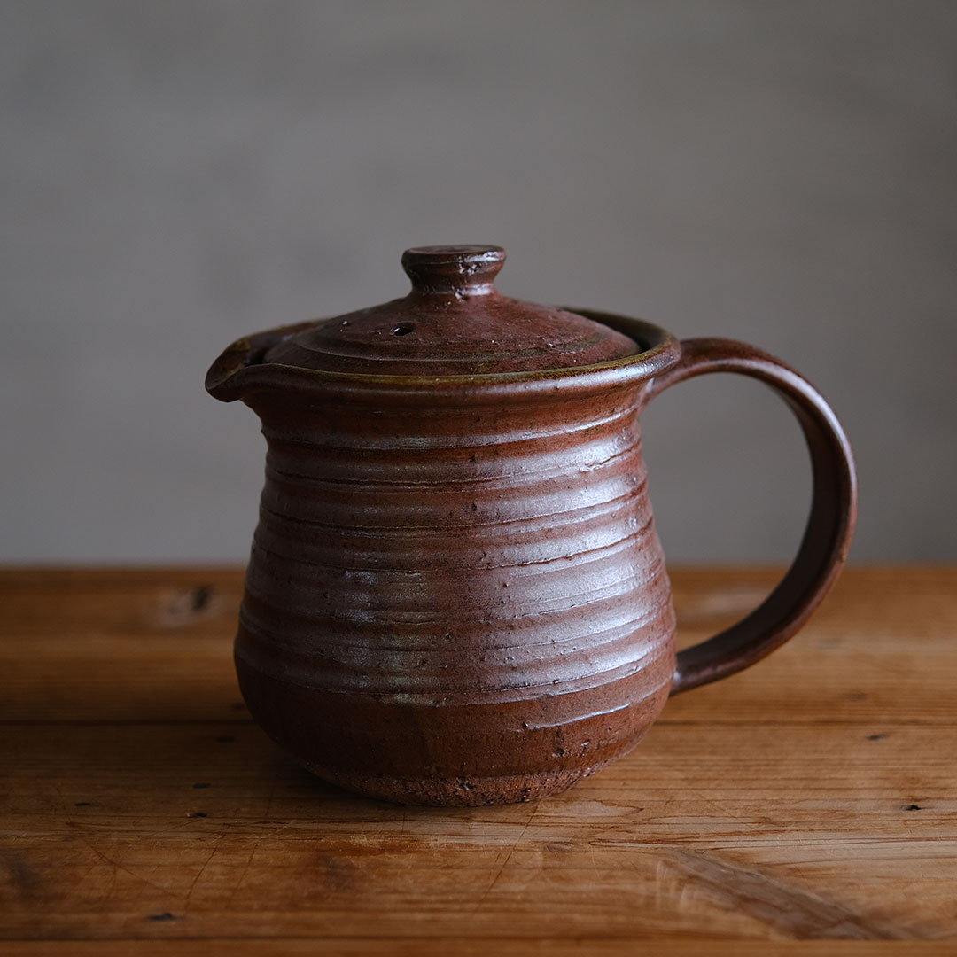 耐熱ミルクジャグ　蓋付き　赤茶　■美品■ 耐熱ミルクジャグ/蓋付き/赤茶 | 窯元ろくろ | 糸島くらし×ここのき