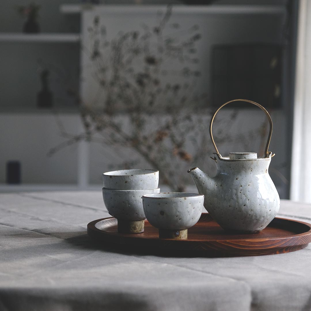 鉄粉引/八角皿/L | 醇窯(じゅんよう) | 糸島くらし×ここのき 公式通販