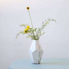A1255-1/秋塘窯/五代中村雅彦 造/彩釉兎文花器/共箱/花瓶/花入/華道具 A1255-1/秋塘窯/五代中村雅彦 造/彩釉兎文花器/共箱/花瓶/