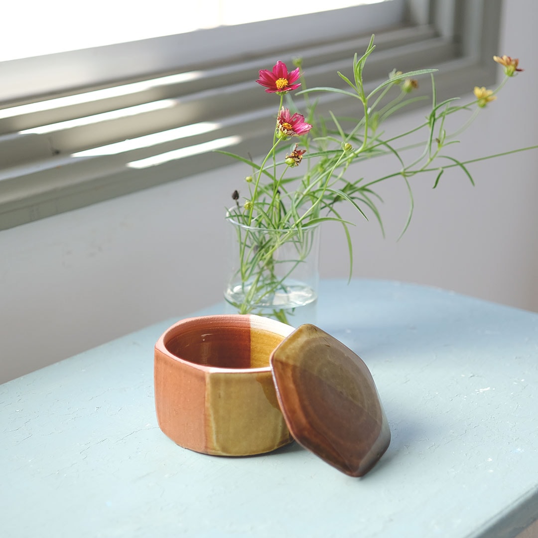 スリップウェア/蓋物 | SLIP WORKS | 糸島くらし×ここのき 公式通販サイト