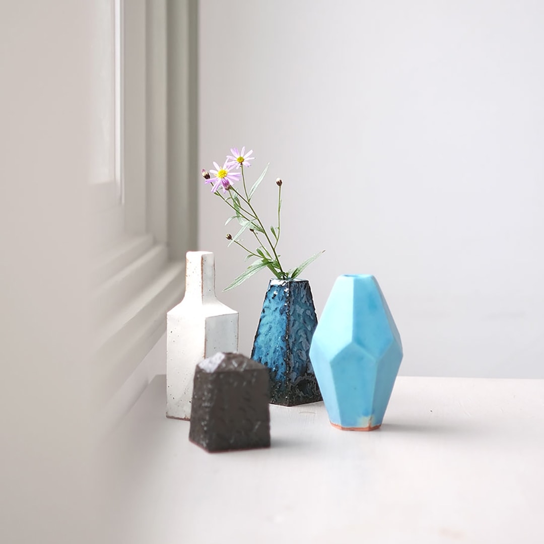 白磁花入 | 藤原宏允 | 糸島くらし×ここのき 公式通販サイト