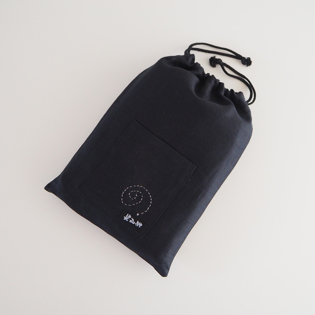 是和影(kokage)/リネンの割烹着/黒【在庫限り】 | 是和影（kokage