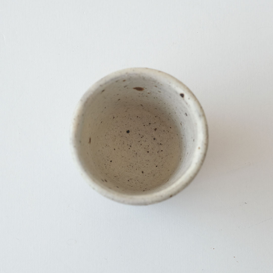 粉引しのぎ/おちょこ | 唐津焼 雅樂窯 ( うたがま ) | 糸島くらし×ここ