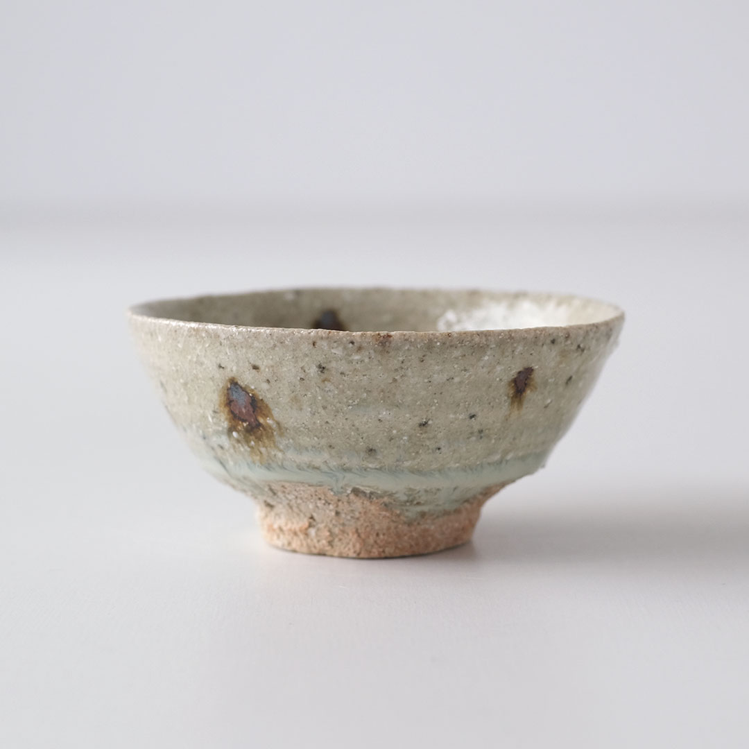 斑唐津 盃/一点もの | 唐津焼 雅樂窯 ( うたがま ) | 糸島くらし×ここ