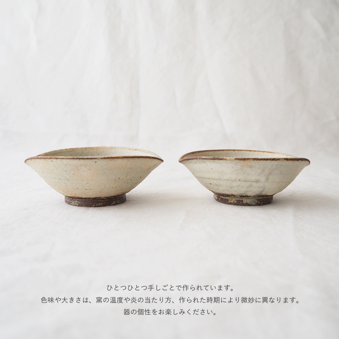 ✨希少品✨糸島研窯アイボリー釉の陶器製花器 持ち手付き中古美品 16_000000002229.jpg?1678209904