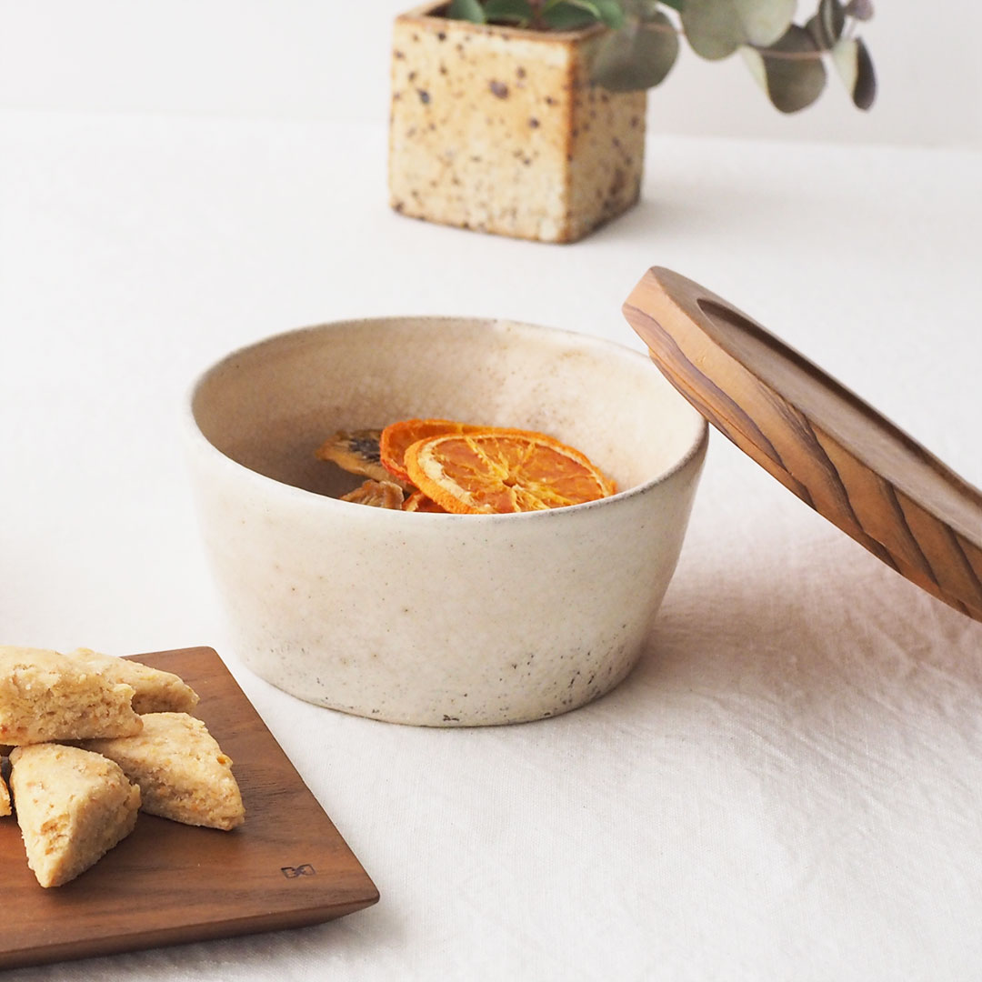 �Ťͤ����ڳ��Ĥ��δ�