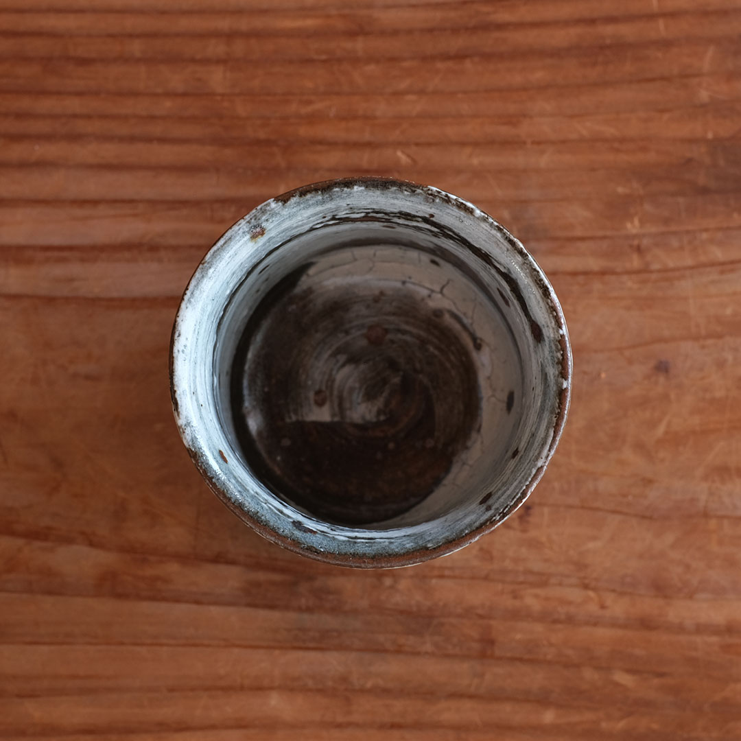 刷毛目/ぐい呑み | 唐津焼 雅樂窯 ( うたがま ) | 糸島くらし×ここのき