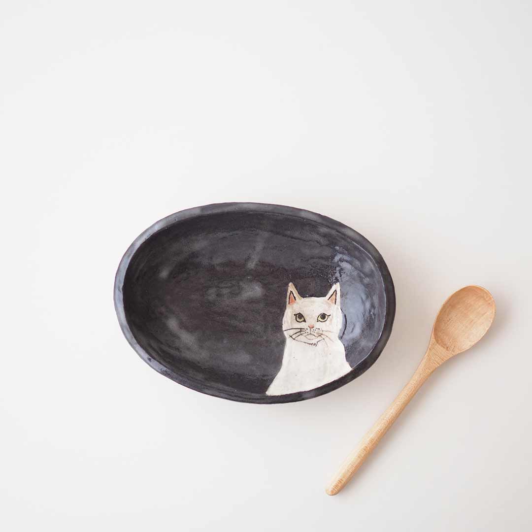 ねこ楕円皿14cm | 陶工房 Ron | 糸島くらし×ここのき 公式通販サイト