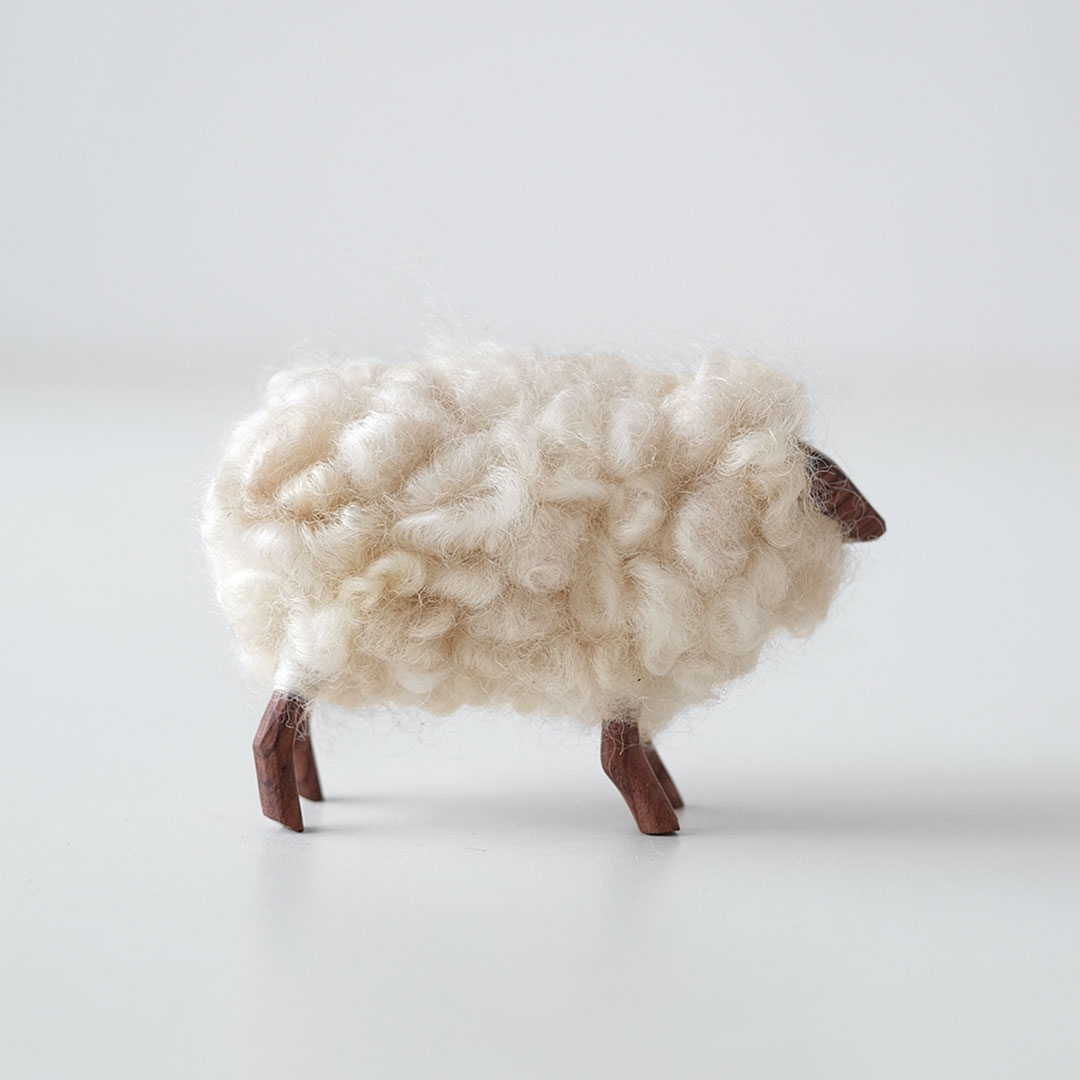 羊の置物/白/小 | コリデール | 糸島くらし×ここのき 公式通販サイト