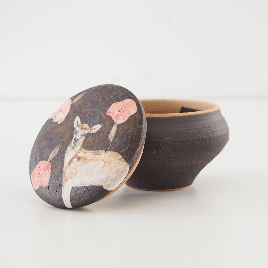 塩壷/鹿 | acne.pottery.studio | 糸島くらし×ここのき 公式通販サイト