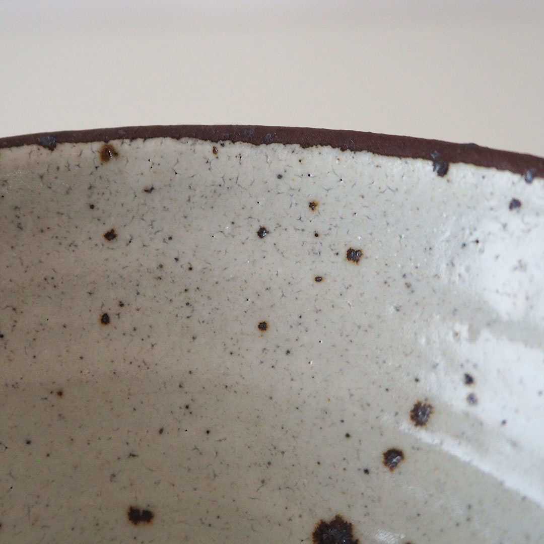 皮くじら/三角カップ | 唐津焼 雅樂窯 ( うたがま ) | 糸島くらし×ここ