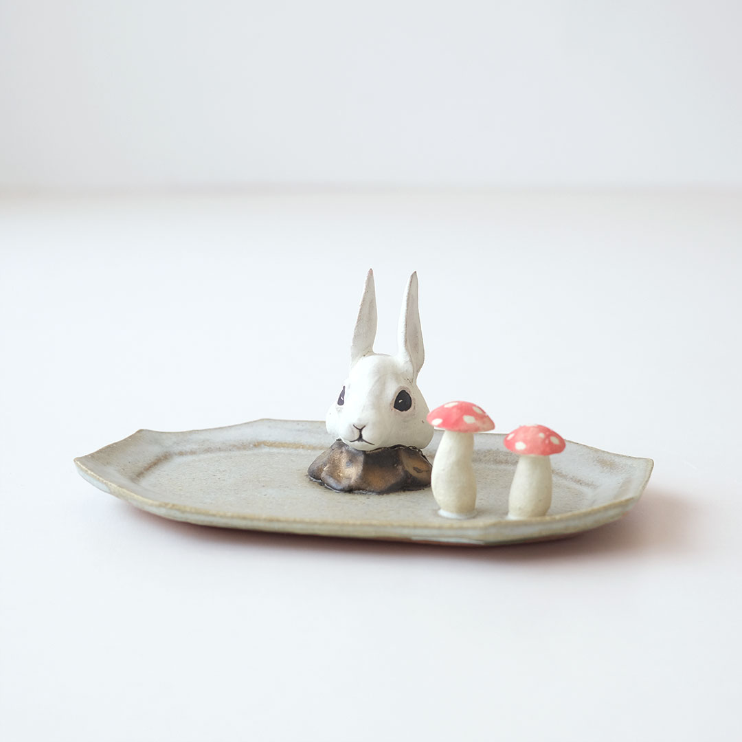 アクセサリートレイ/ウサギとキノコ | acne.pottery.studio | 糸島