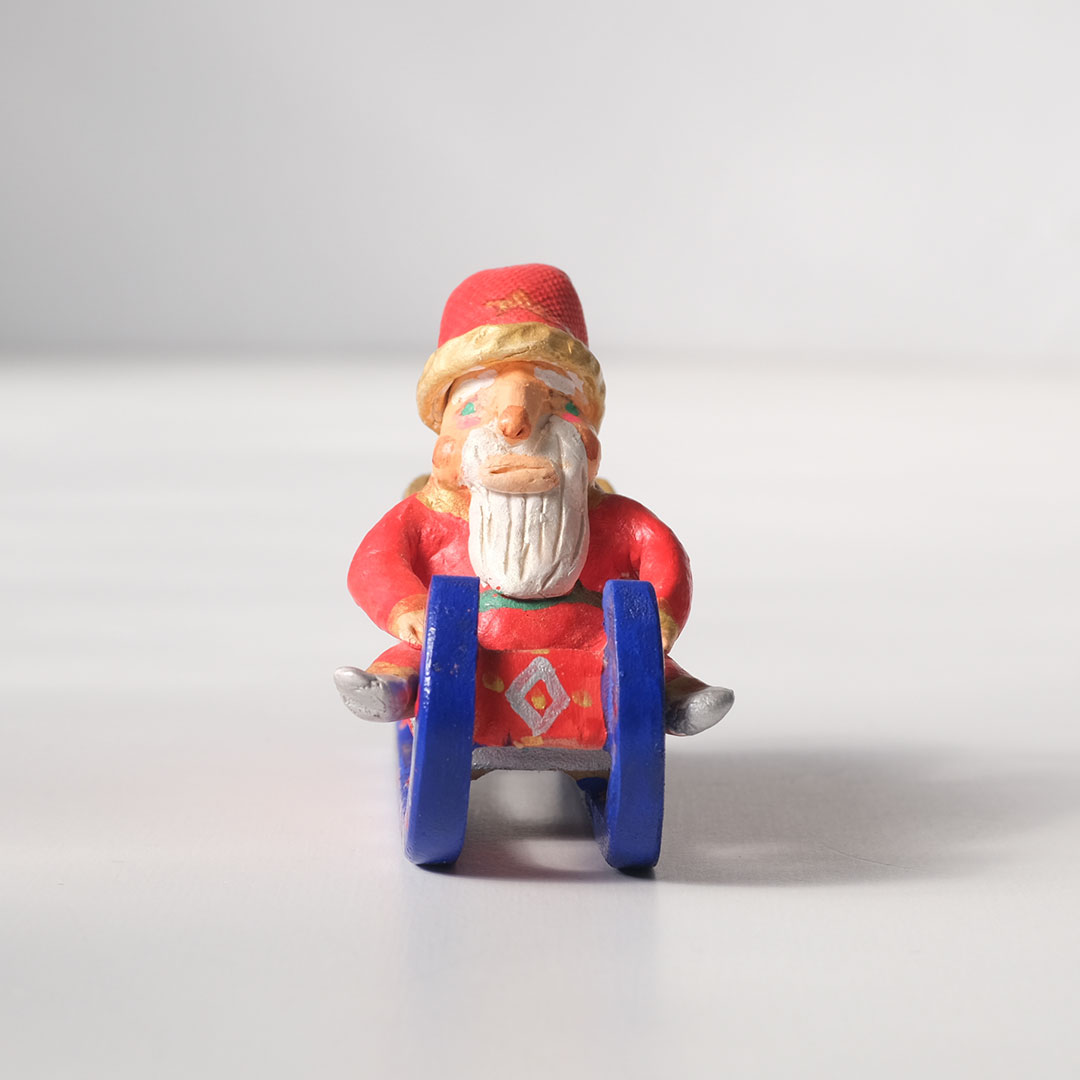 サンタと木彫りのソリ/赤【一点もの】 | カントリーチェア | 糸島