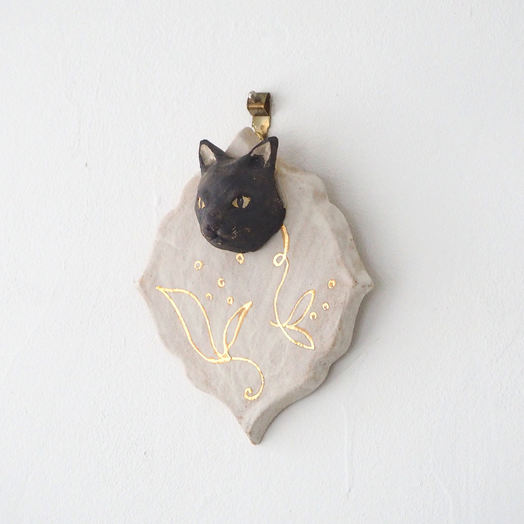 森安幸代　acne pottery studio 壁掛け一輪挿し　壁掛け花器　猫 ドーナツ型壁掛け一輪挿し/ねこ | acne.pottery.studio | 糸島