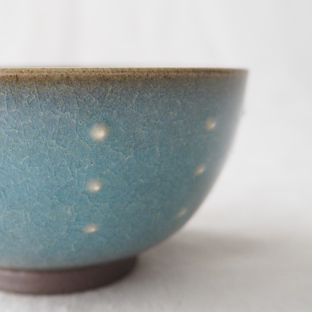 青磁水玉/飯椀/大 | 研窯 | 糸島くらし×ここのき 公式通販サイト