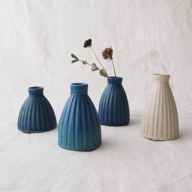 小型一輪挿し/しのぎ/青 | Q-CERA | 糸島くらし×ここのき 公式通販サイト