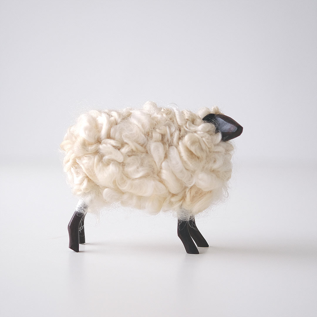 羊の置物/白/大 | コリデール | 糸島くらし×ここのき 公式通販サイト