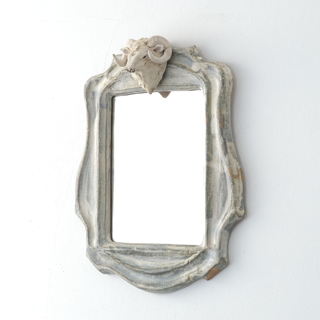 羊の壁掛け鏡 | acne.pottery.studio | 糸島くらし×ここのき