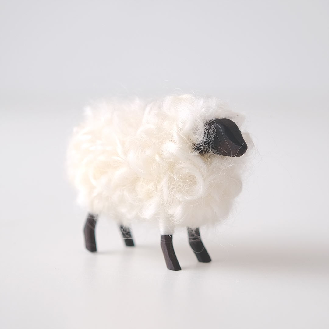 ムートンの羊の置物 羊の置物/白/小 | コリデール | 糸島くらし×ここのき 公式通販サイト