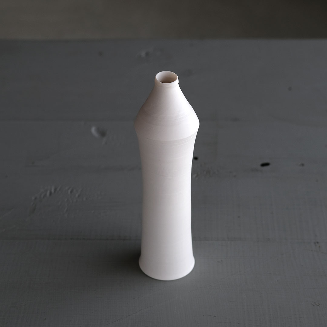白磁花入 | 藤原宏允 | 糸島くらし×ここのき 公式通販サイト