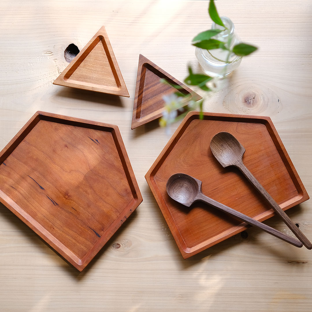 木のお皿/tatemono tray（ハウス）/チェリー | answer | 糸島くらし