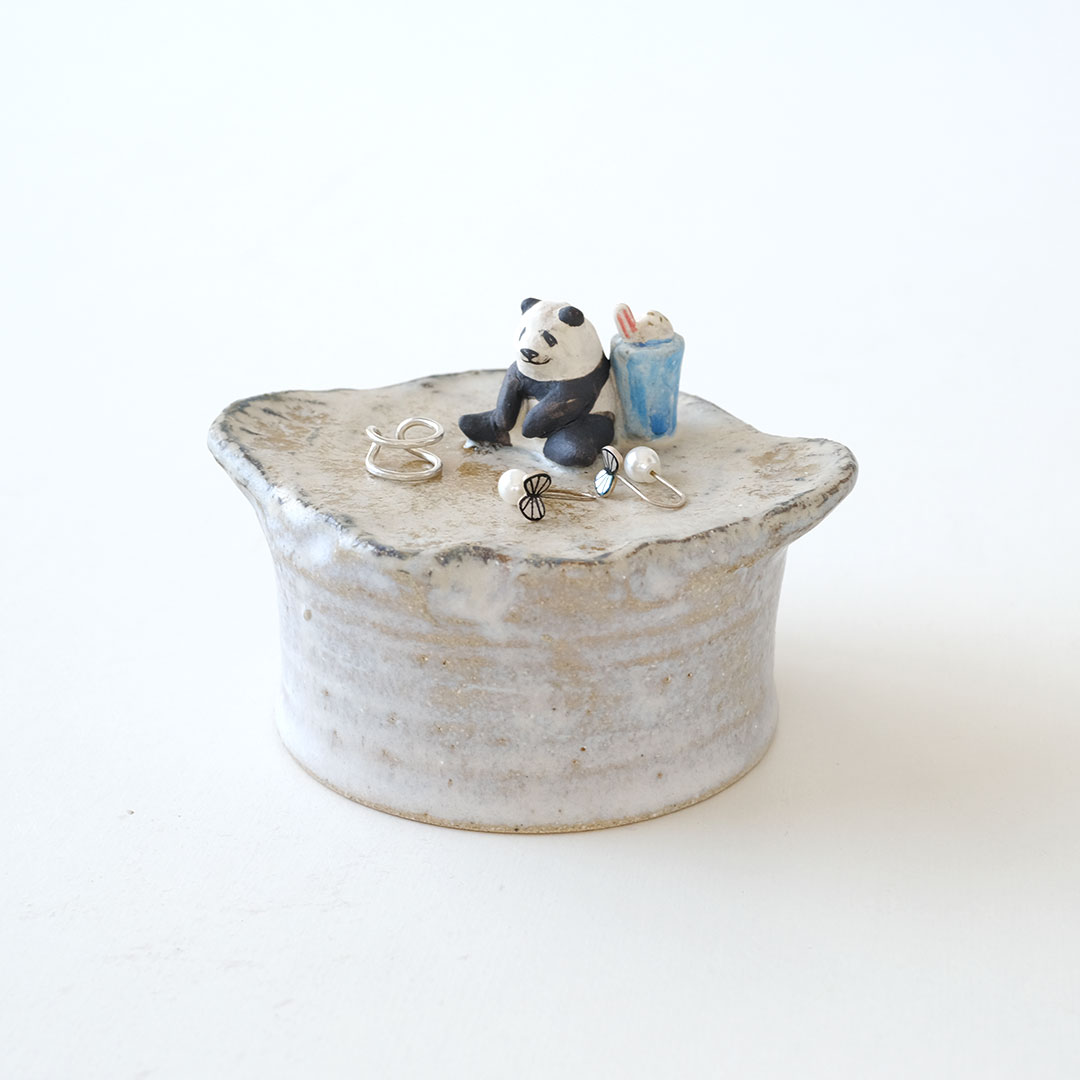 アクセサリートレイ/パンダ | acne.pottery.studio | 糸島くらし×ここ