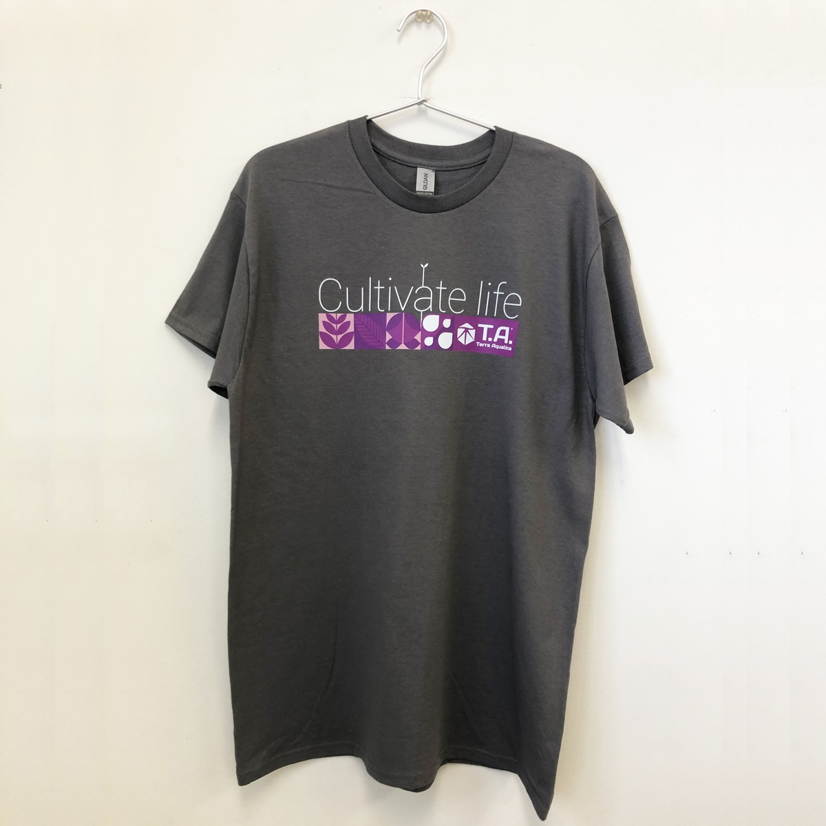 T.A. テラアクアティカ Cultivate Life Tシャツ