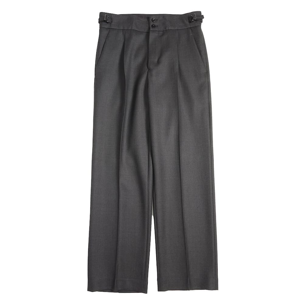 IRENISA ONE TUCKS TAPERED PANTS スラックス