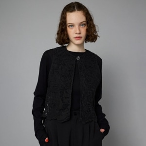 HeRIN.CYE(إɥåȥ) lace vest