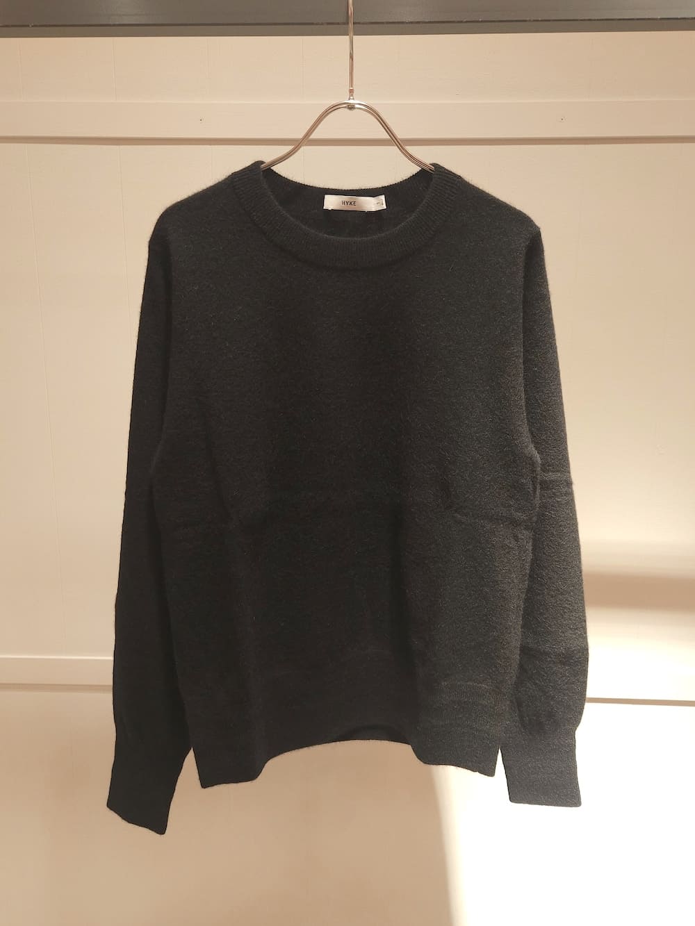 HYKE(ハイク) RACCOON SWEATER
