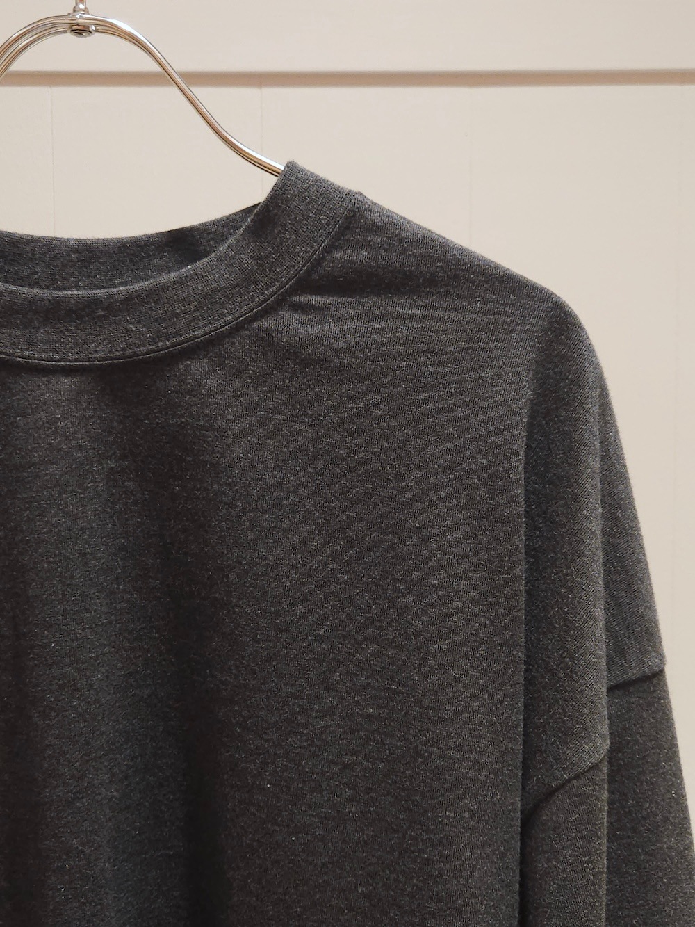 HYKE(ハイク) CROPPED LONG-SLV TEE BIG FIT