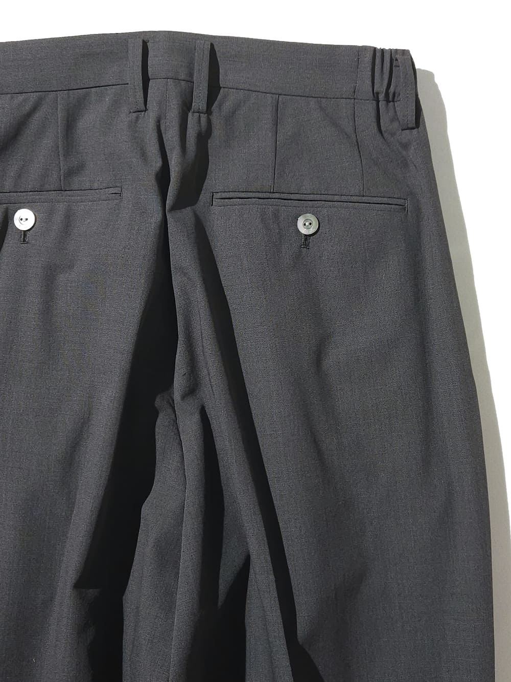 【新品未使用】IRENISA TWOTUCKS TAPEREDTROUSERS TWO TUCKS TAPERED TROUSERS – IRENISA