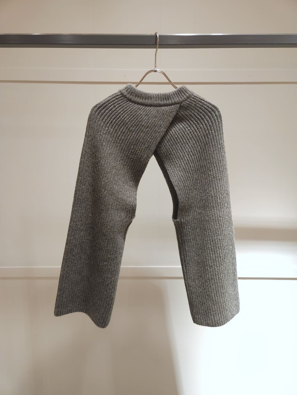 HYKE(ハイク) RIBBED-KNIT WOOL CROPPED BOLERO