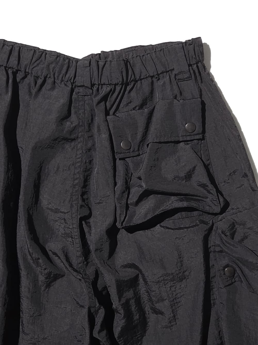 YOKE(ヨーク) LIGHT NYLON TASLAN MULTI POCKETS UTILITY BLOUSON