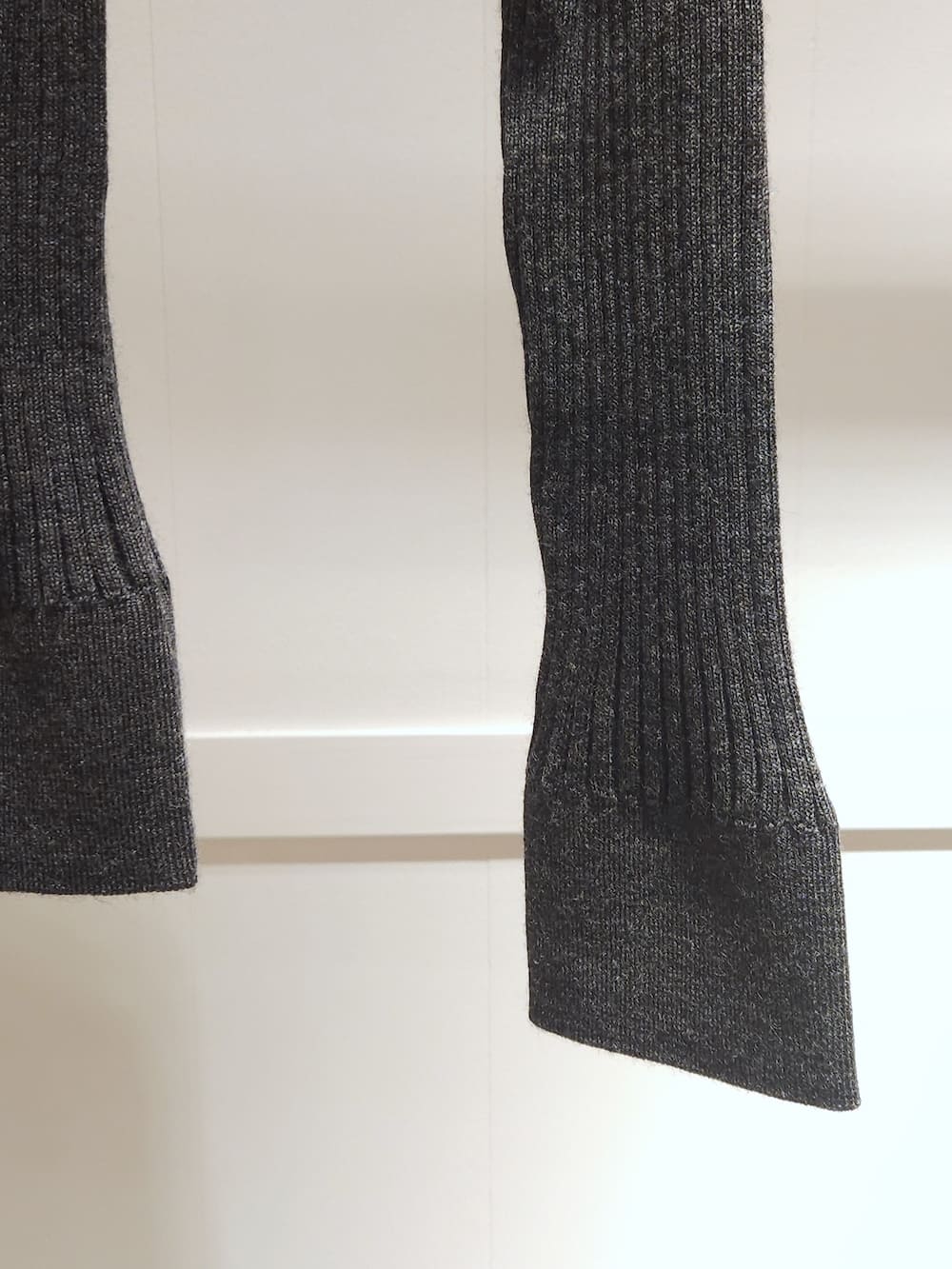HYKE(ハイク) WIDE RIBBED SWEATER