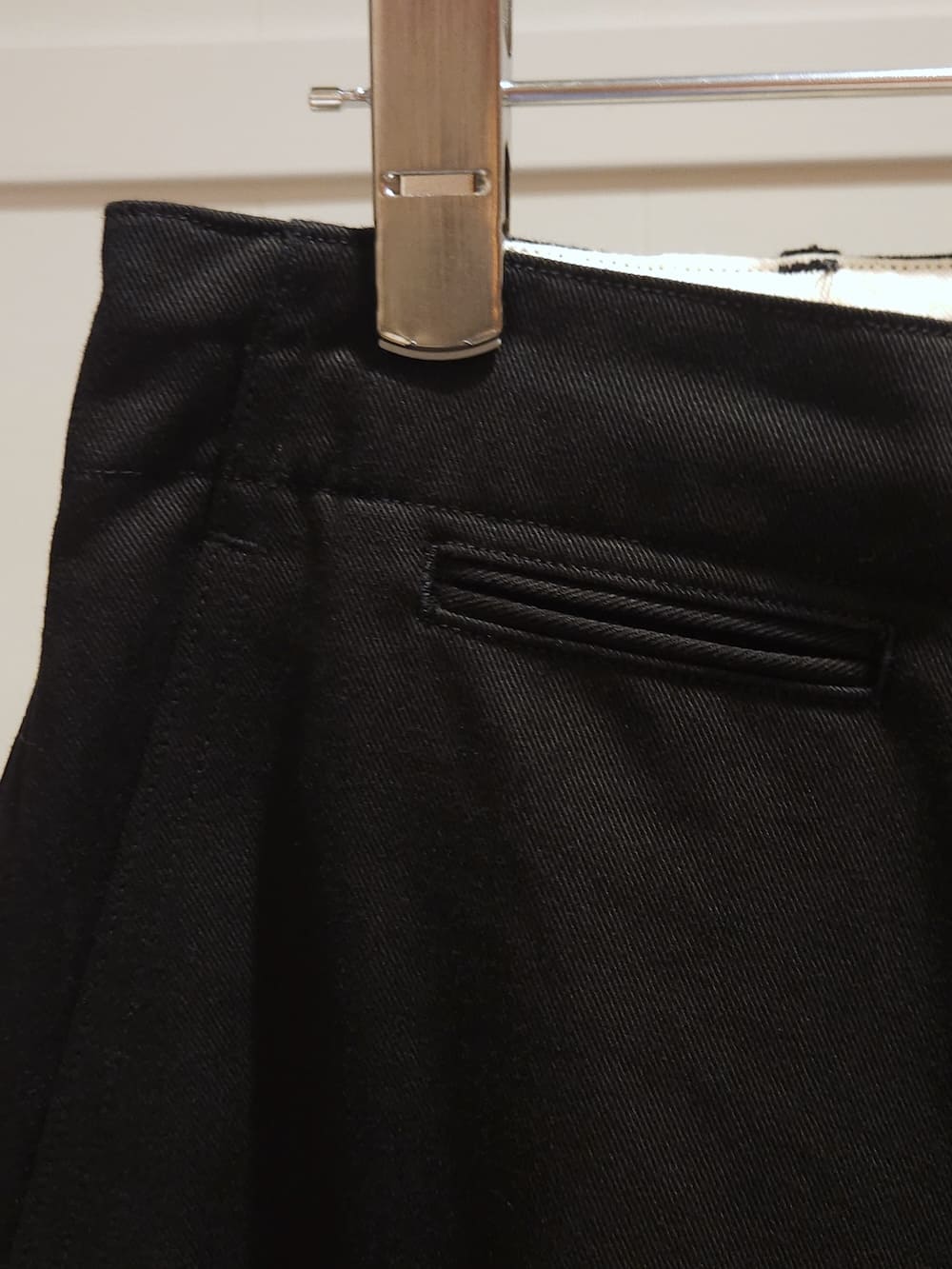 HYKE(ハイク) BARREL LEG CHINO PANTS