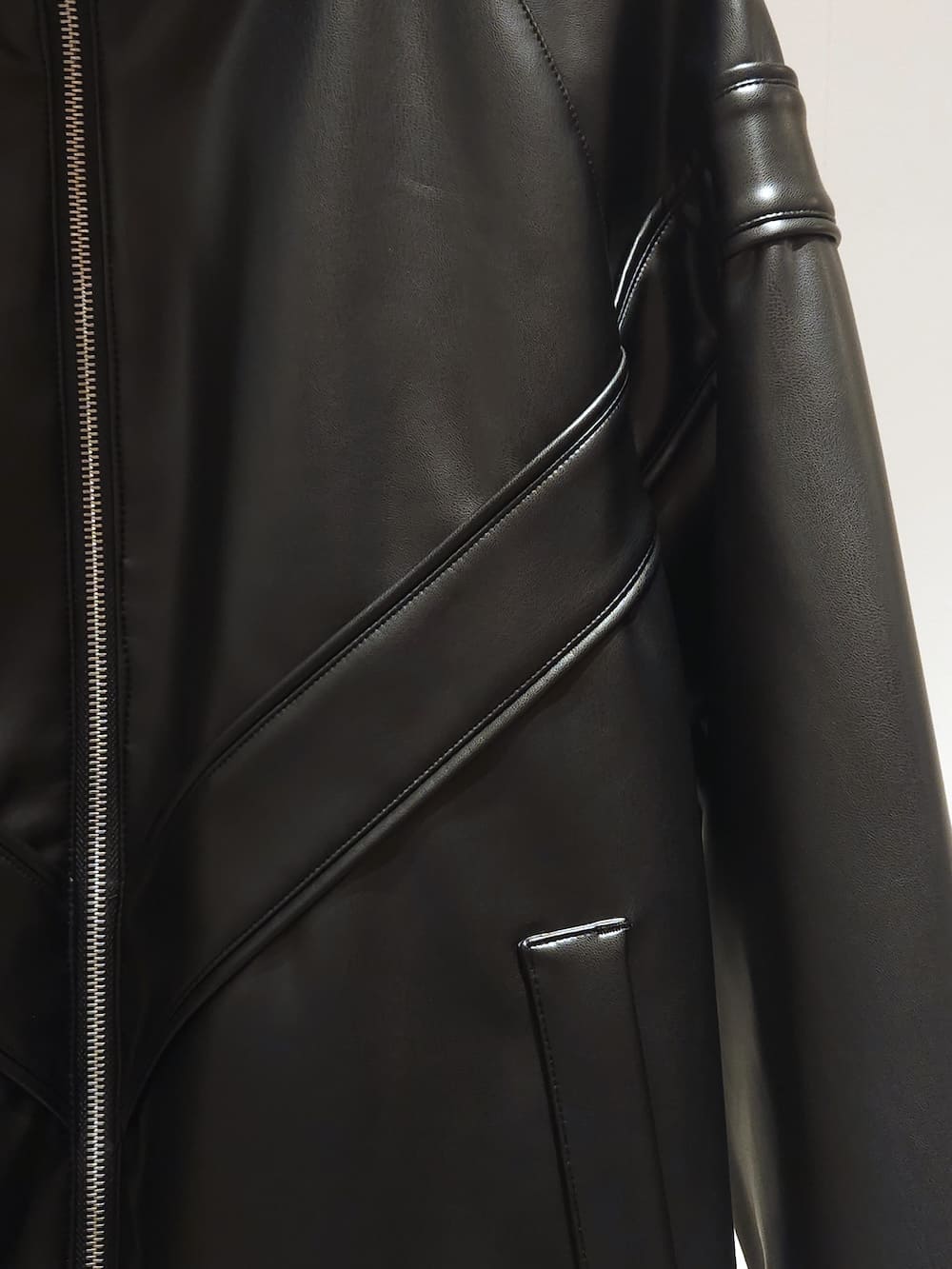 HYKE(ハイク) FAUX LEATHER JACKET