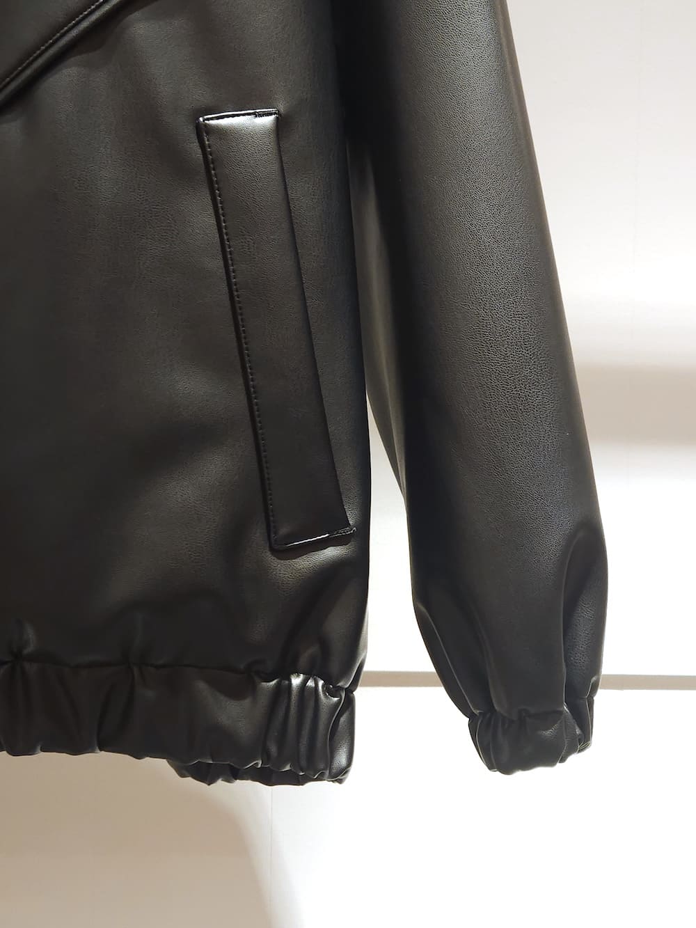 HYKE(ハイク) FAUX LEATHER JACKET