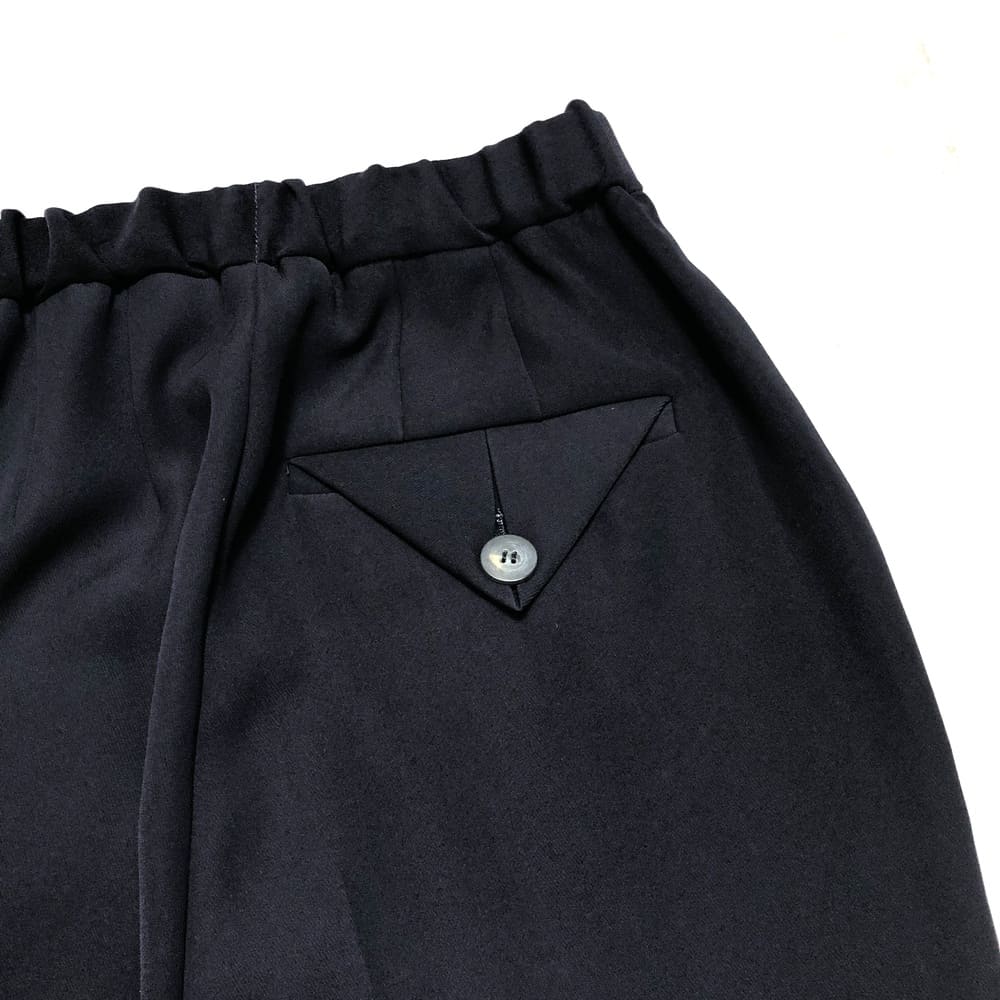 ENFOLD(ե) ELASTIC TACK TROUSERS