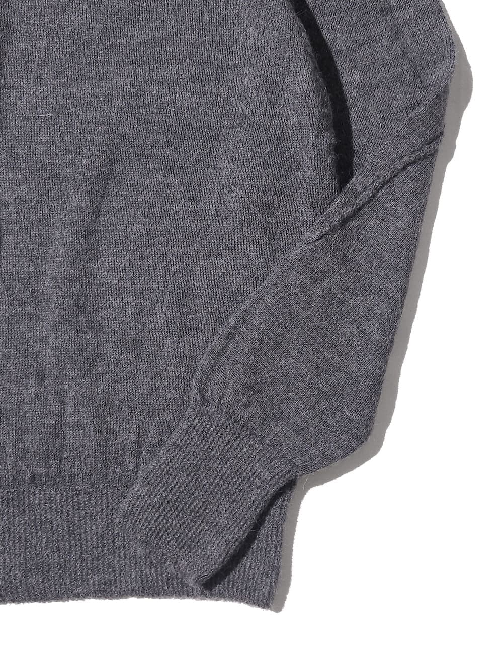 YOKE(ヨーク) Baby Alpaca V-neck Sweater