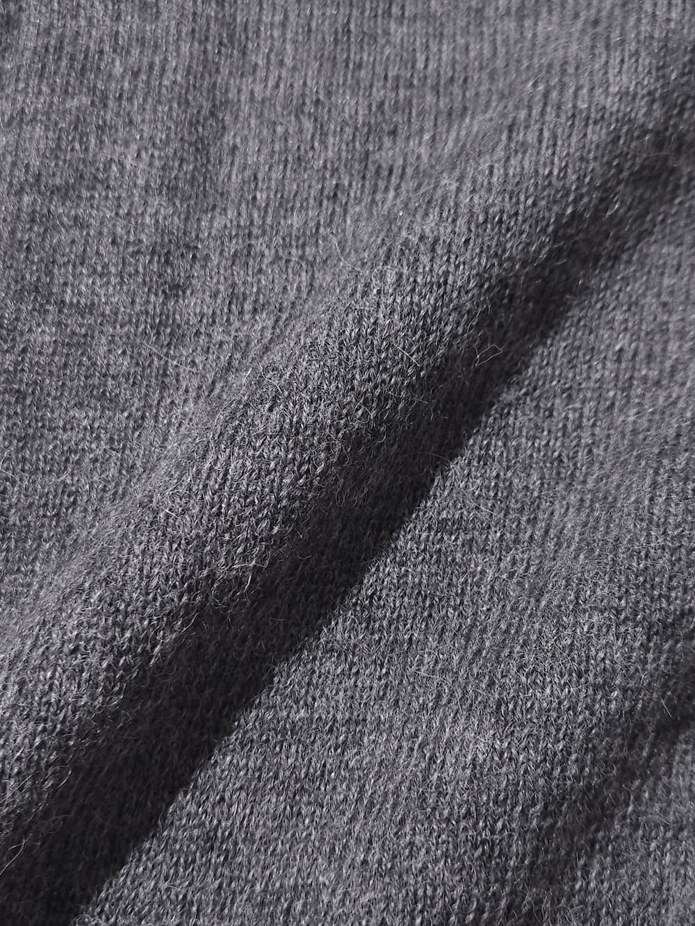 YOKE(ヨーク) Baby Alpaca V-neck Sweater