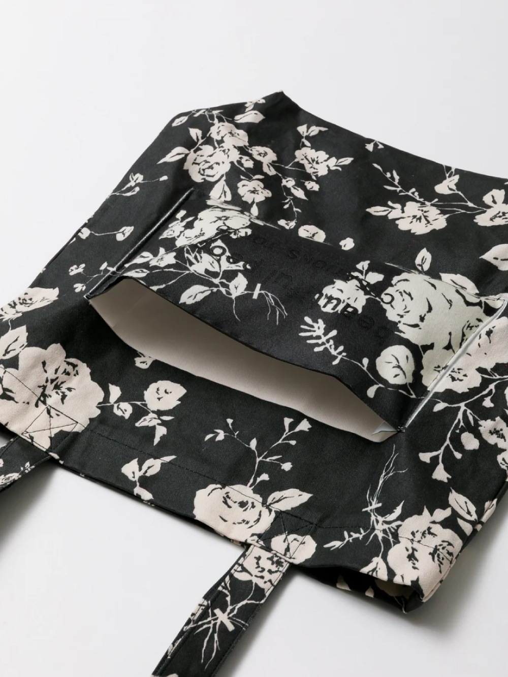 beautiful people(ビューティフルピープル) seasonal print name tag