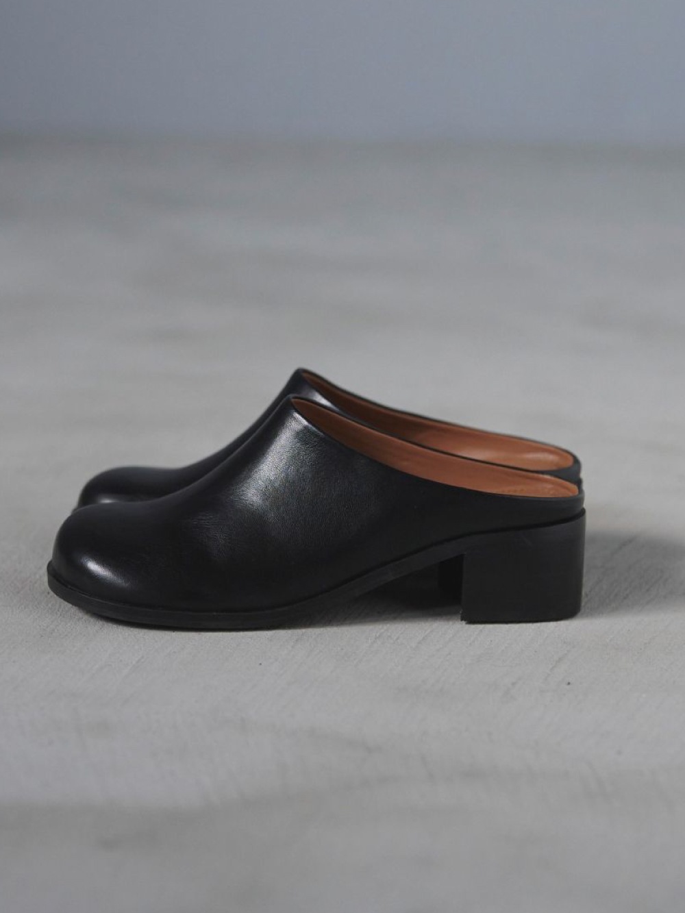 【anuke】Ecoleather Heel Slip-ons anuke(アンヌーク) Ecoleather Heel Slip-ons - COLDBECK ONLINE