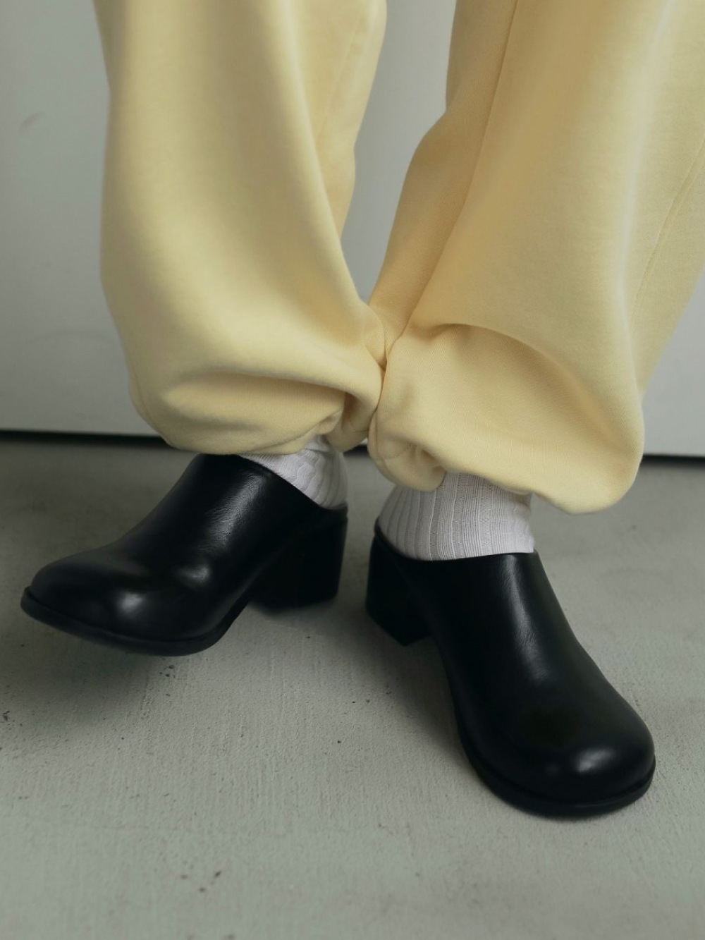 【anuke】Ecoleather Heel Slip-ons anuke(アンヌーク) Ecoleather Heel Slip-ons - COLDBECK ONLINE