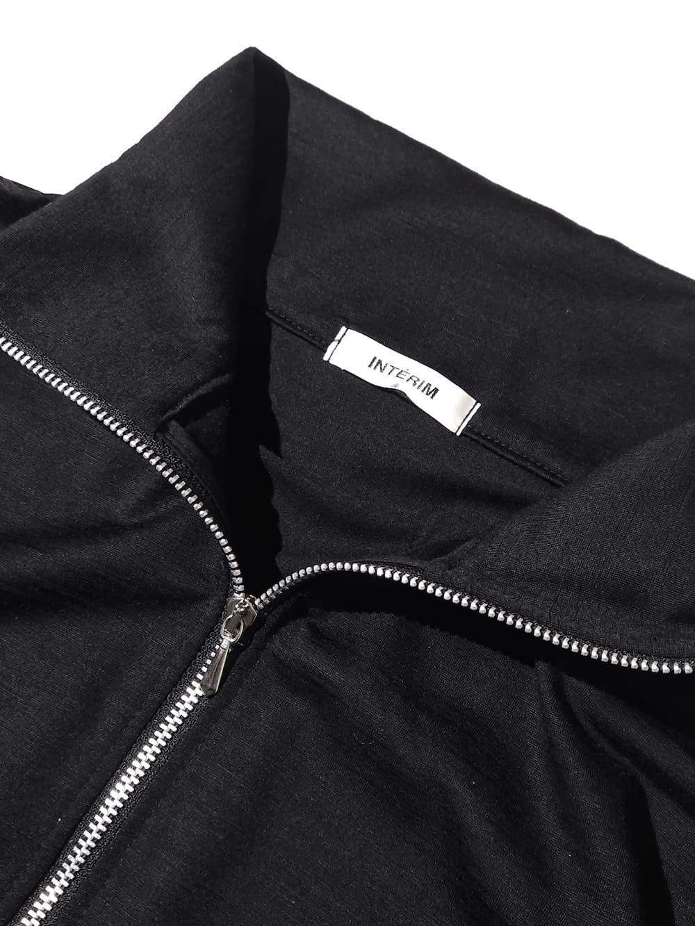 INTERIM(インテリム) EXTRA FINE MERINO WOOL JERSEY HIGH NECK HALF ZIP