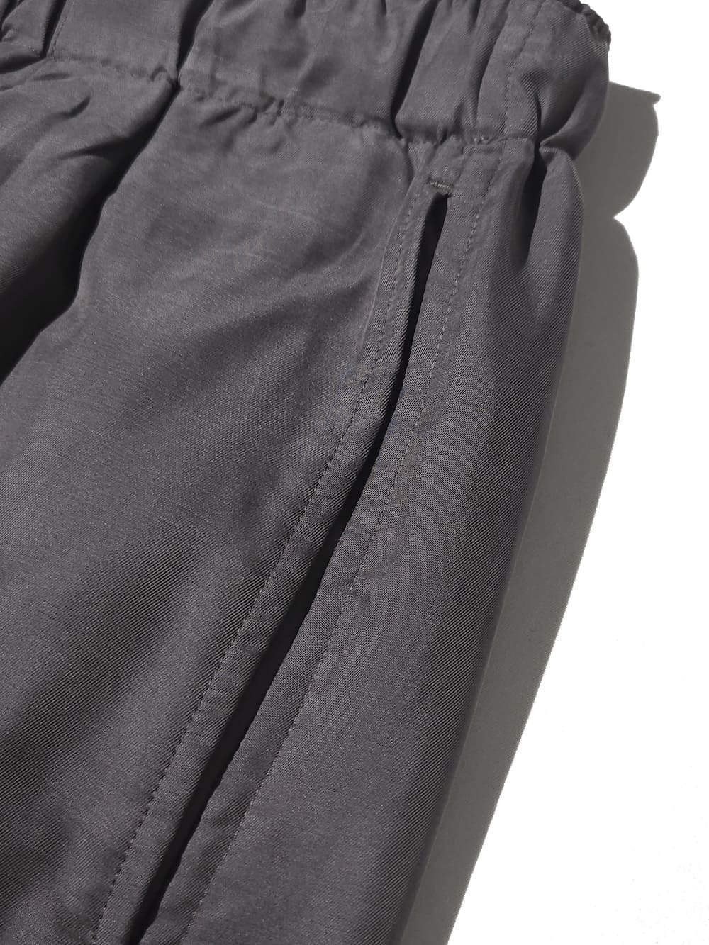 YOKE(ヨーク) Cupro Polyester Washable Twill Easy Pants - COLDBECK